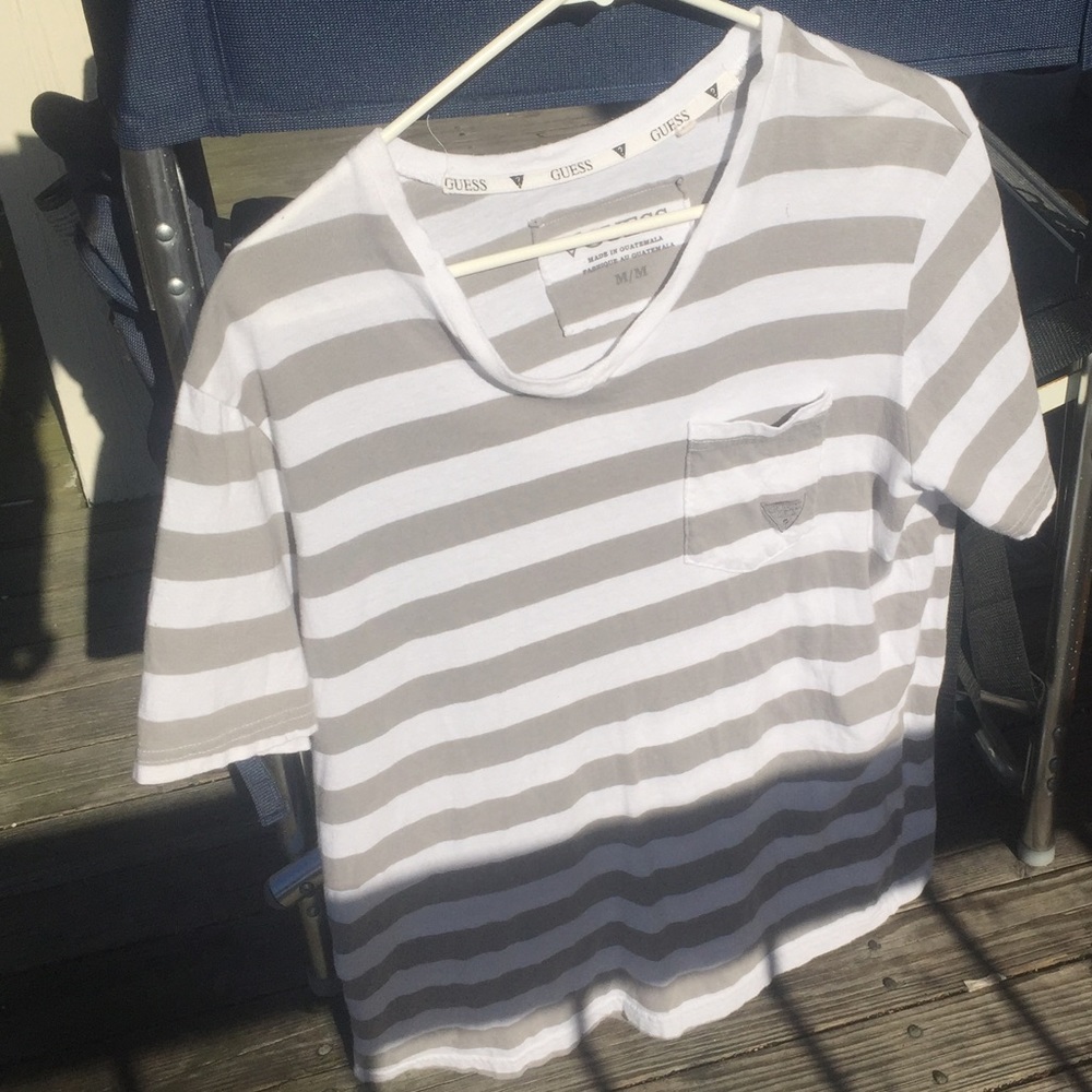 Very nice guess striped t-shirt